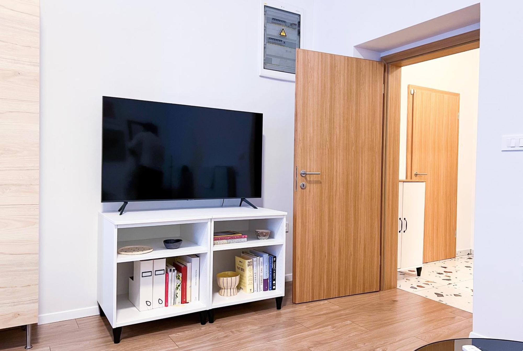 Aumetz Square Apartment Idrija Kültér fotó